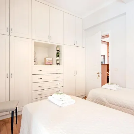 Dorathea Boutique Apt Holiday home